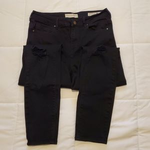 Black High Rise Distressed Skinny Jeans - Size 28